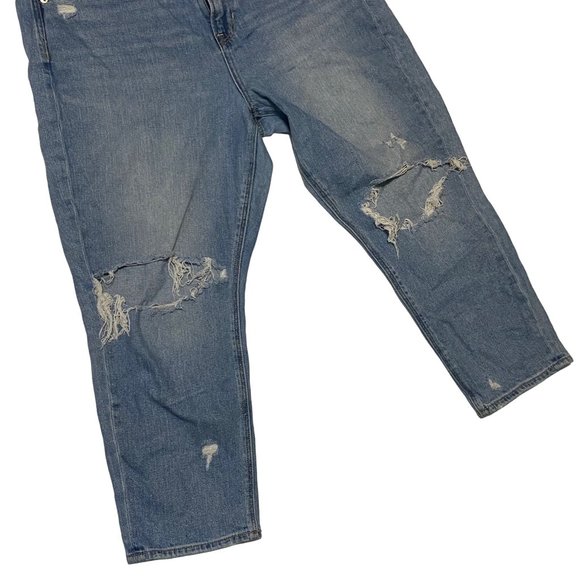 Destroyed Mom Jeans by American Eagle Outfitters 14 - Picture 6 of 13